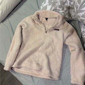 Patagonia Cream Fleece Sweatshirt